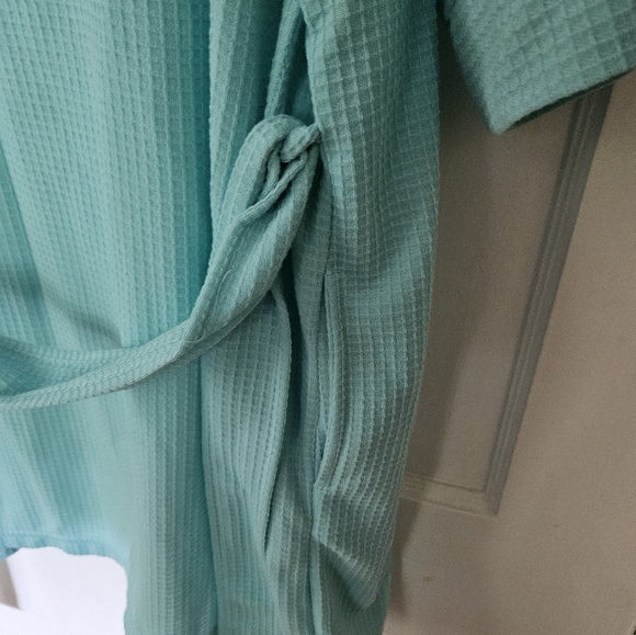 Aegean Turquiose Waffle Short Robe - Picture 5 of 5